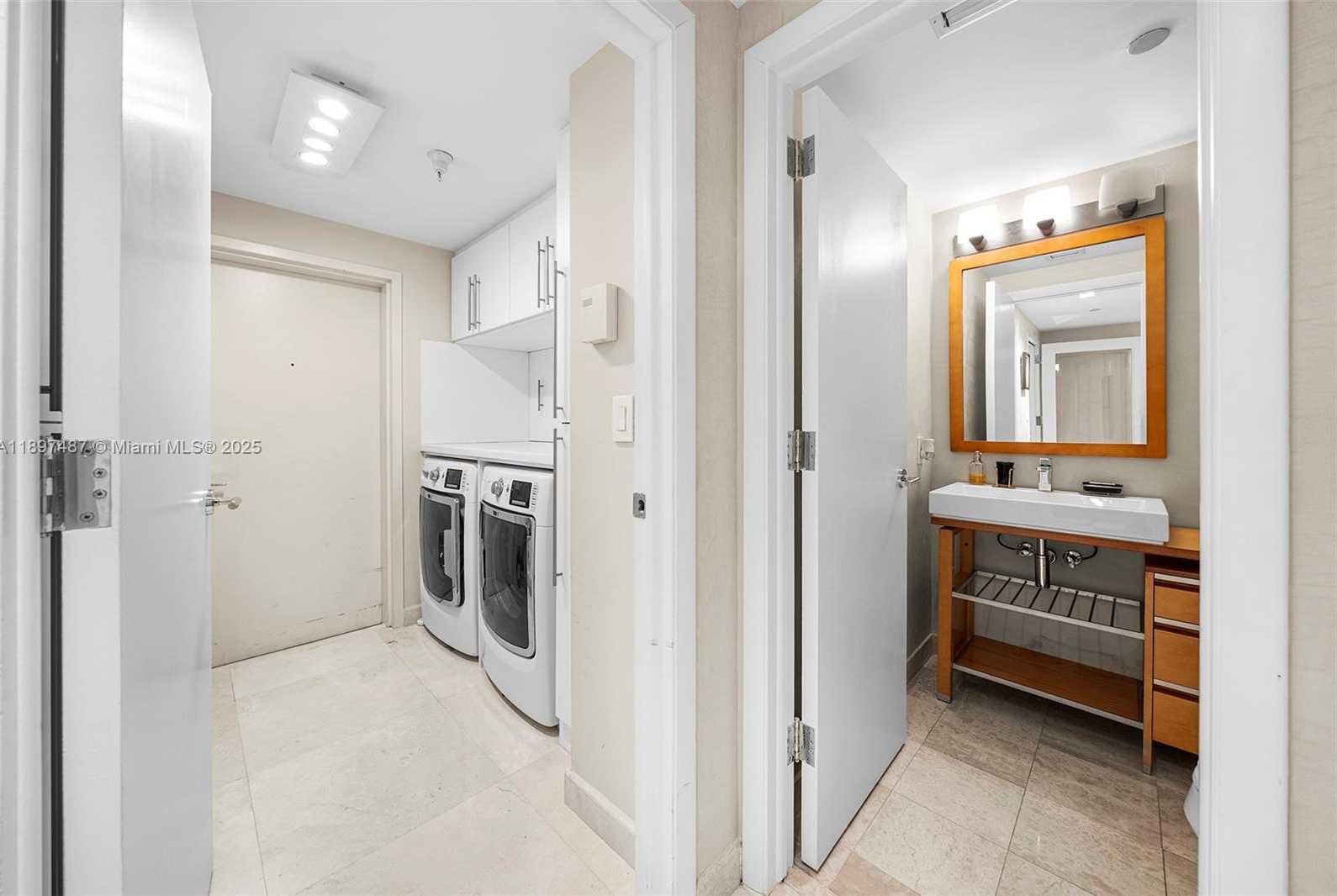 Small Image of 1455 OCEAN DR #1003, Miami Beach Number 32