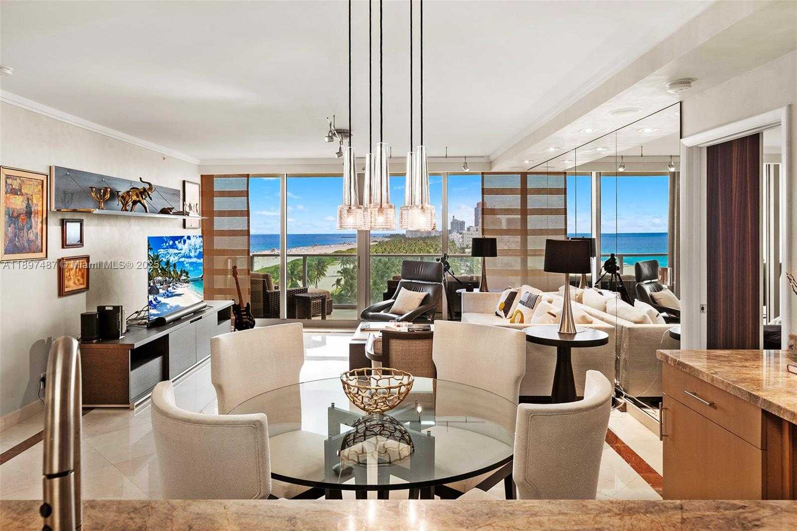 Small Image of 1455 OCEAN DR #1003, Miami Beach Number 5