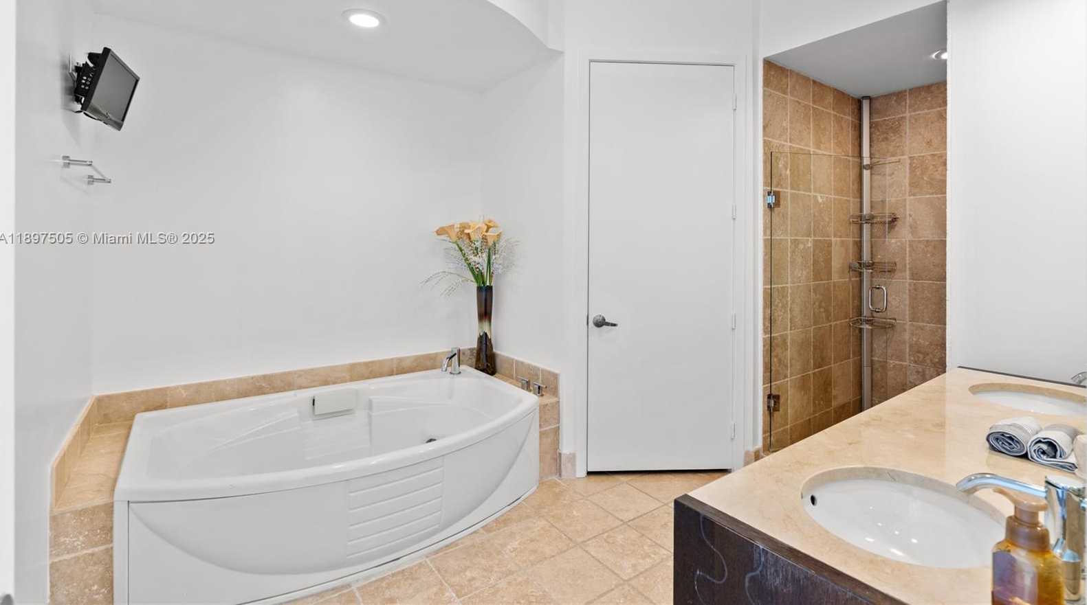 Small Image of 18201 COLLINS AVE #4209, Sunny Isles Beach Number 23