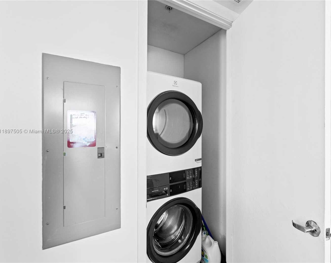 Small Image of 18201 COLLINS AVE #4209, Sunny Isles Beach Number 32