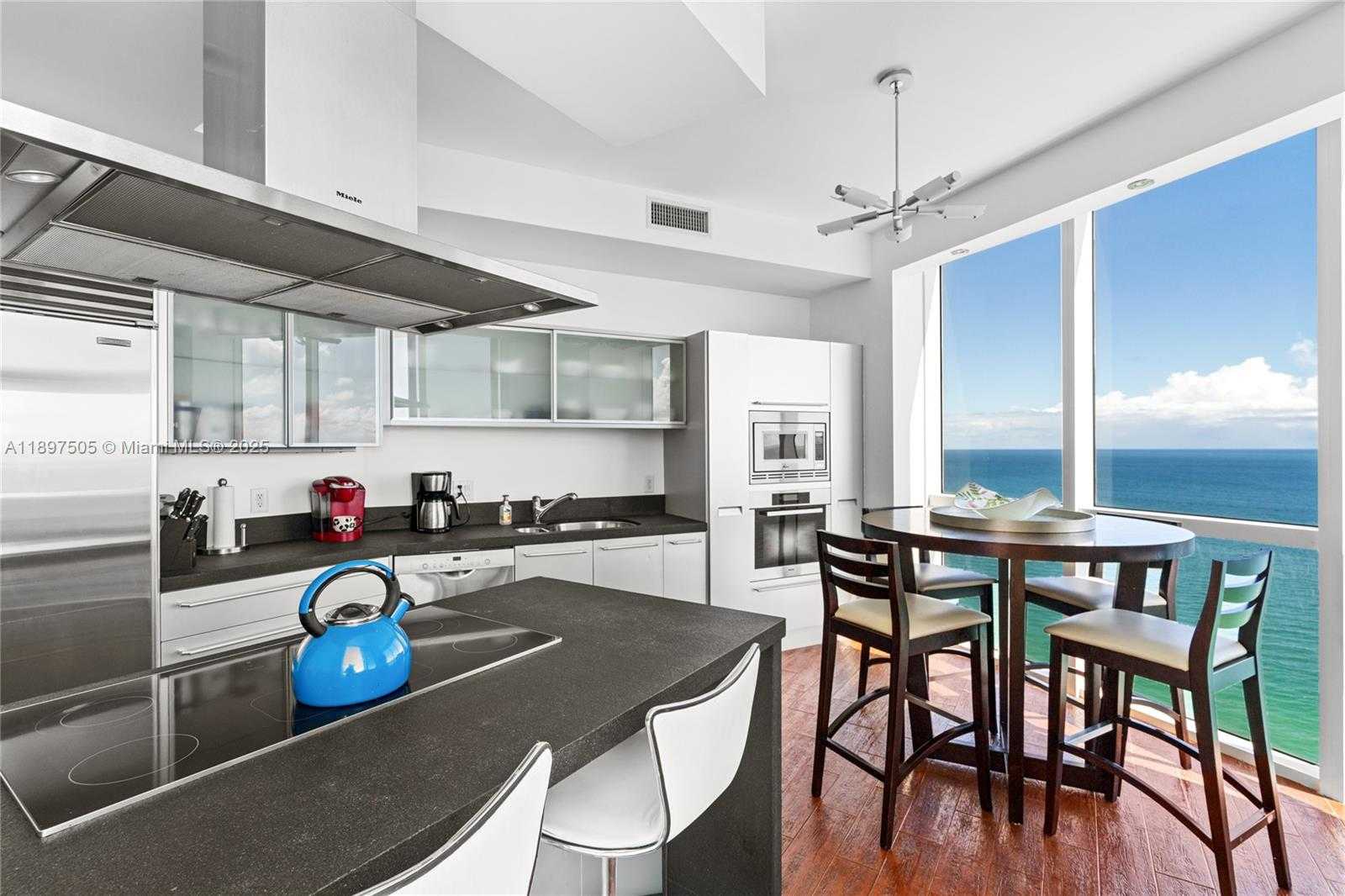 Small Image of 18201 COLLINS AVE #4209, Sunny Isles Beach Number 6