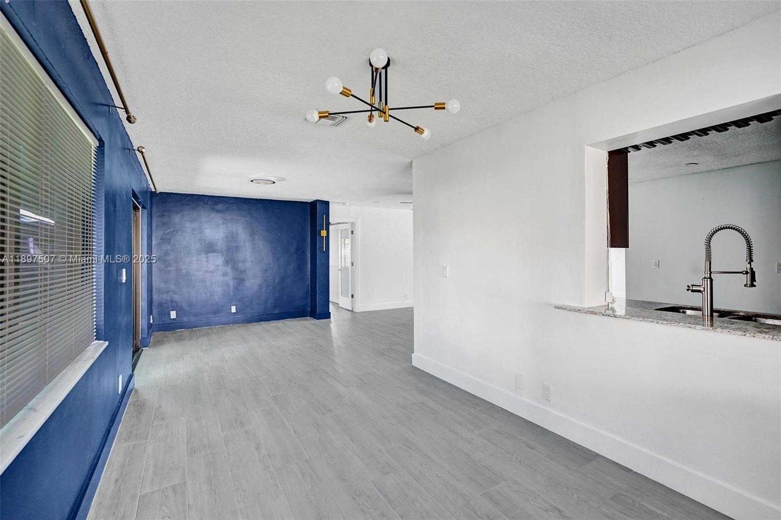 Small Image of 8105 SOUTH WEST 19TH ST, North Lauderdale Number 10