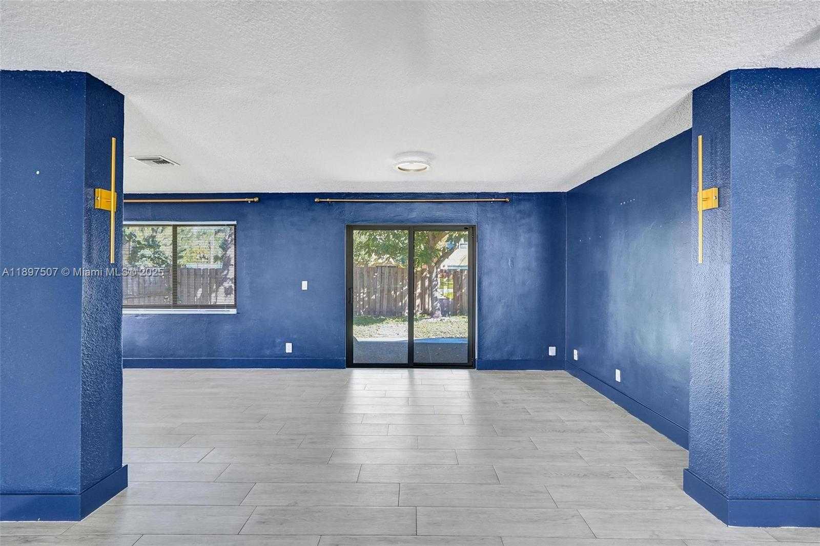 Small Image of 8105 SOUTH WEST 19TH ST, North Lauderdale Number 8