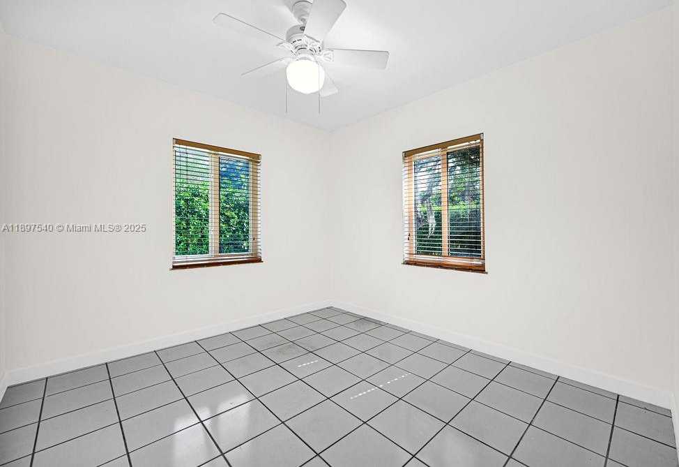 Small Image of 5960 SOUTH WEST 47TH ST #1, Miami Number 11