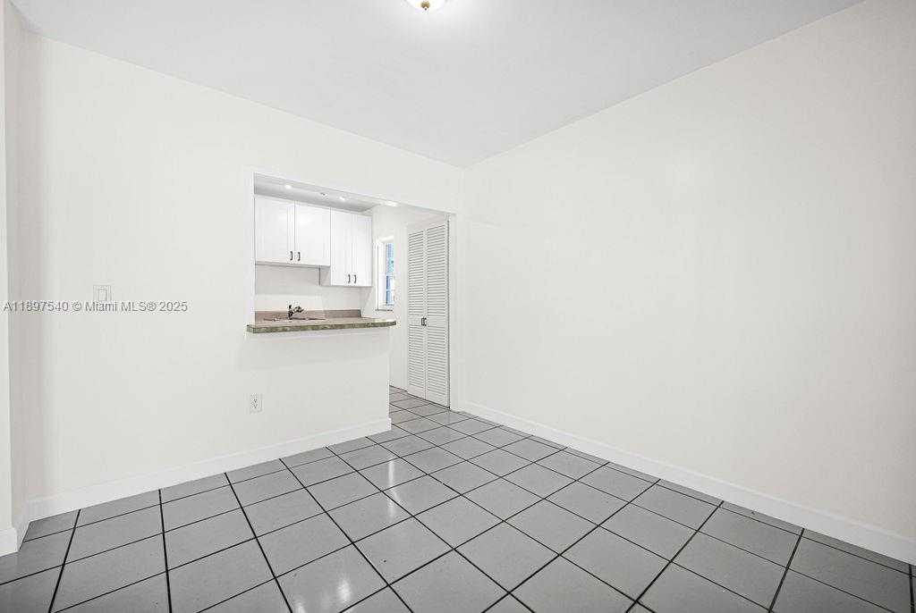 Small Image of 5960 SOUTH WEST 47TH ST #1, Miami Number 13
