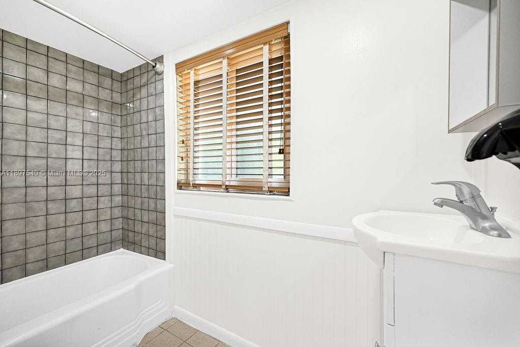 Small Image of 5960 SOUTH WEST 47TH ST #1, Miami Number 30