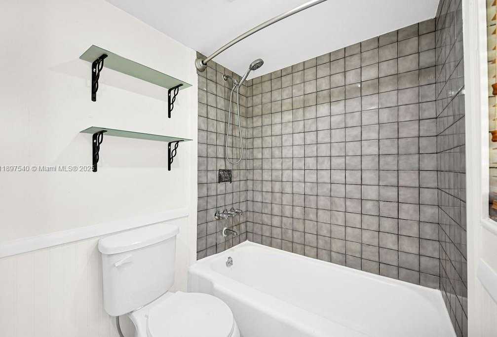 Small Image of 5960 SOUTH WEST 47TH ST #1, Miami Number 31