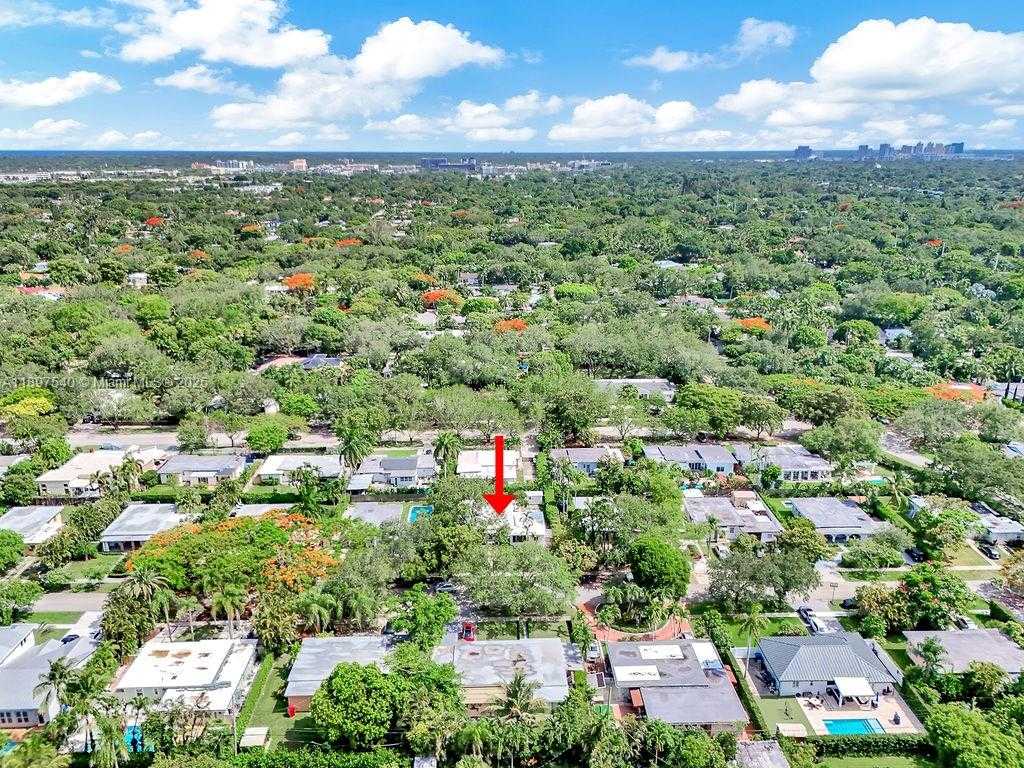 Small Image of 5960 SOUTH WEST 47TH ST #1, Miami Number 36