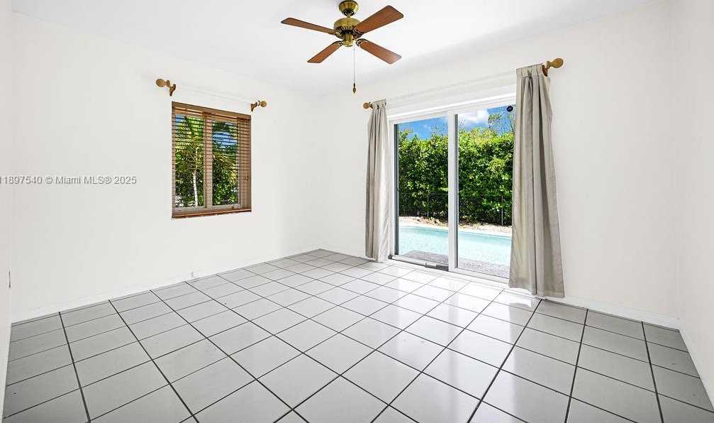 Small Image of 5960 SOUTH WEST 47TH ST #1, Miami Number 6