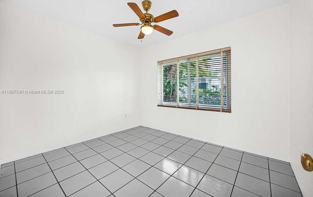 Small Image of 5960 SOUTH WEST 47TH ST #1, Miami Number 8