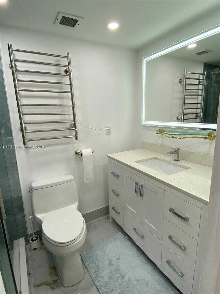 Small Image of 1965 SOUTH OCEAN DR #15A, Hallandale Beach Number 12