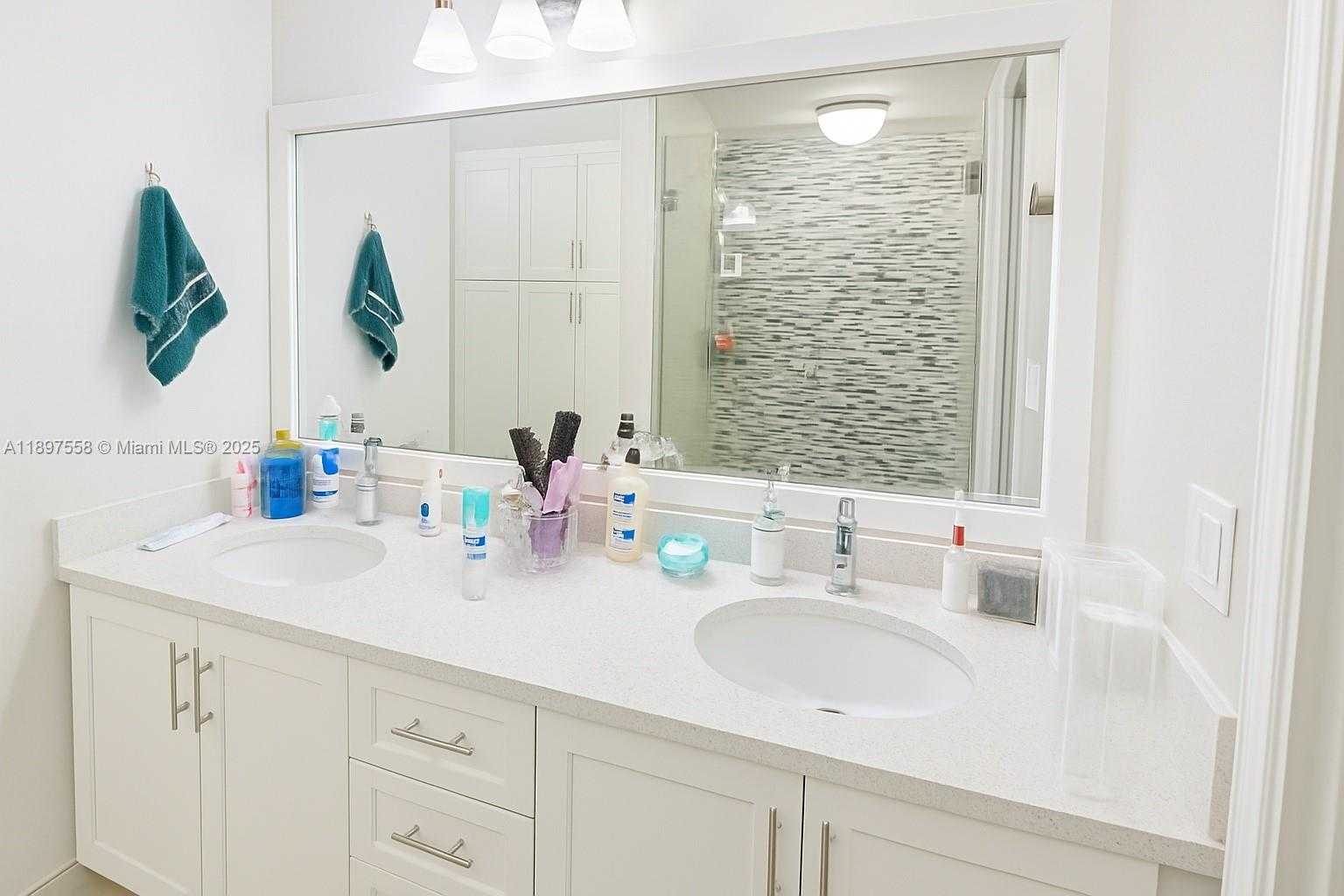 Small Image of 3610 YACHT CLUB DR #414, Aventura Number 10