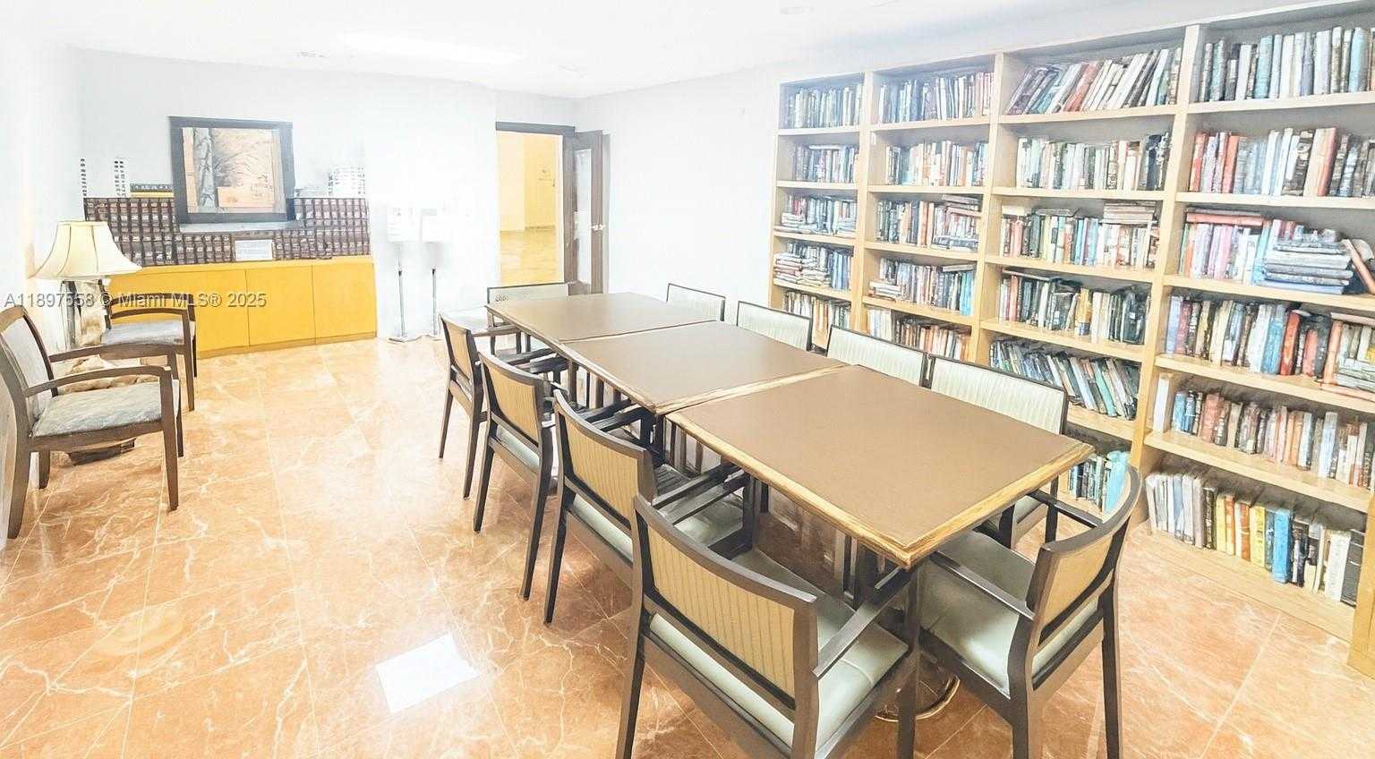 Small Image of 3610 YACHT CLUB DR #414, Aventura Number 17