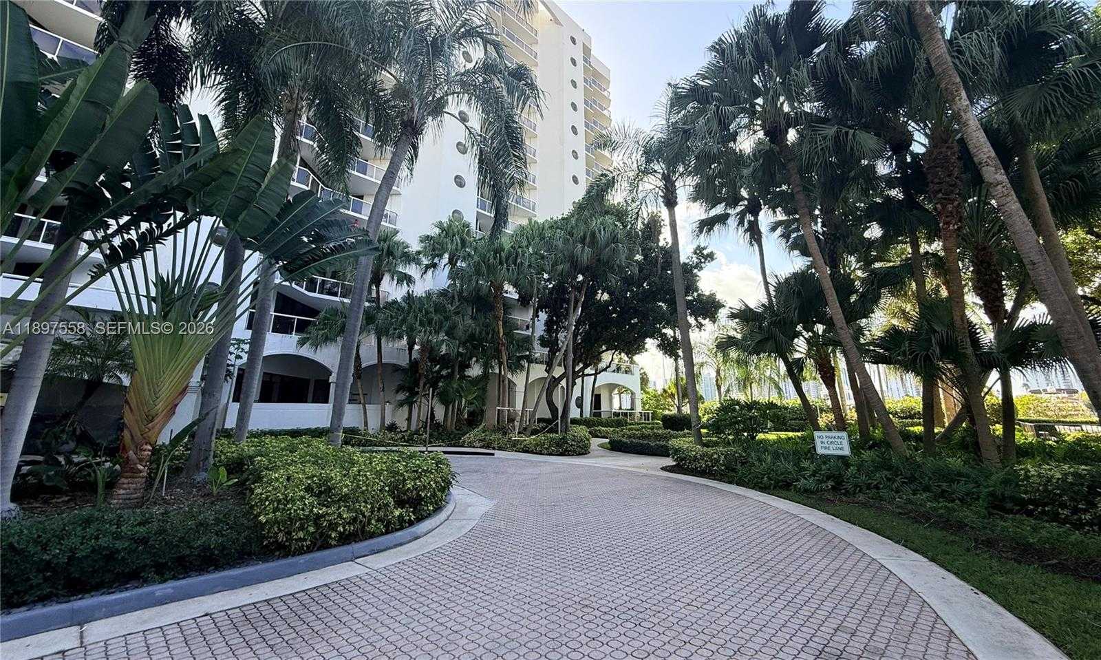 Small Image of 3610 YACHT CLUB DR #414, Aventura Number 34