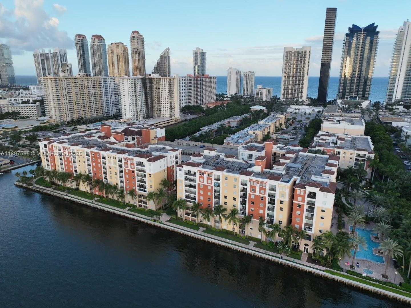 Small Image of 17125 NORTH BAY RD #3402, Sunny Isles Beach Number 2