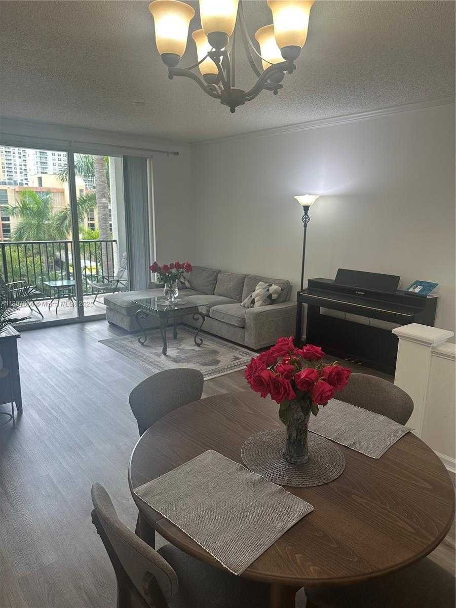 Small Image of 17125 NORTH BAY RD #3402, Sunny Isles Beach Number 6