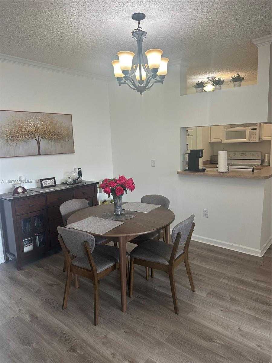 Small Image of 17125 NORTH BAY RD #3402, Sunny Isles Beach Number 7