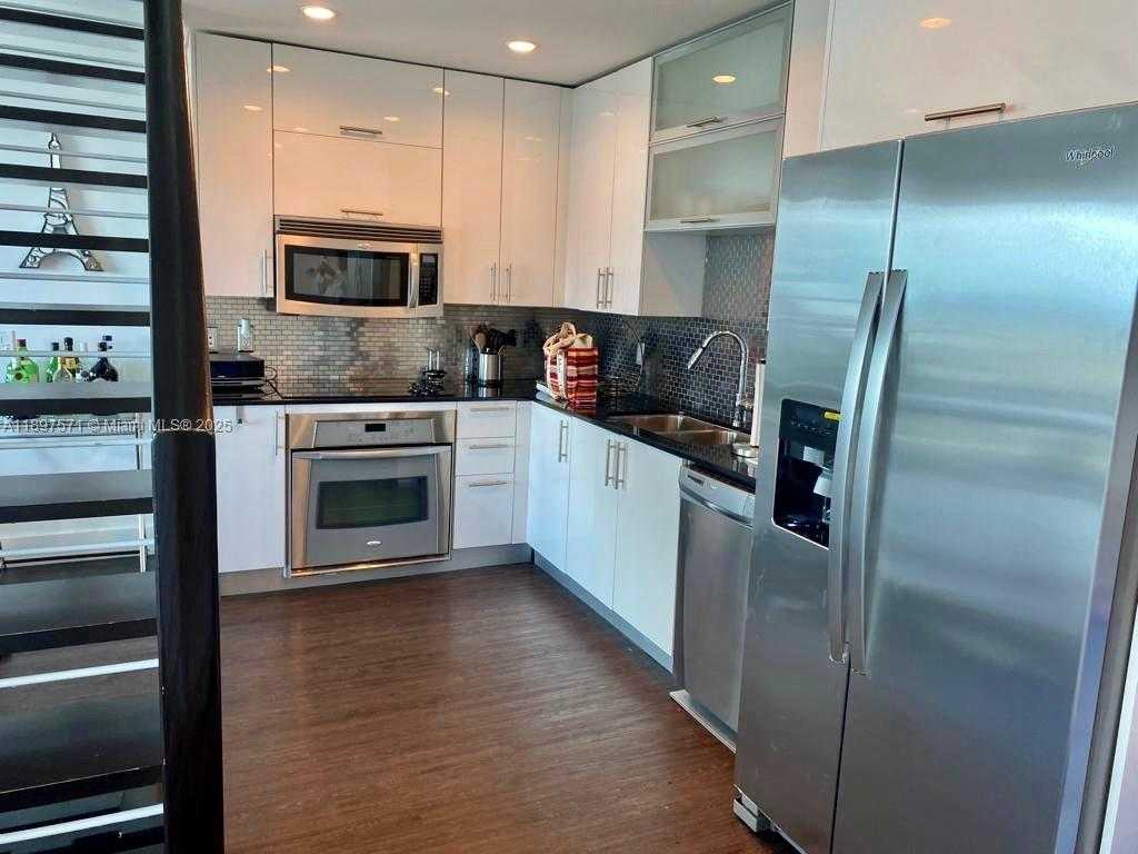 Small Image of 60 SOUTH WEST 13TH ST #4607, Miami Number 10