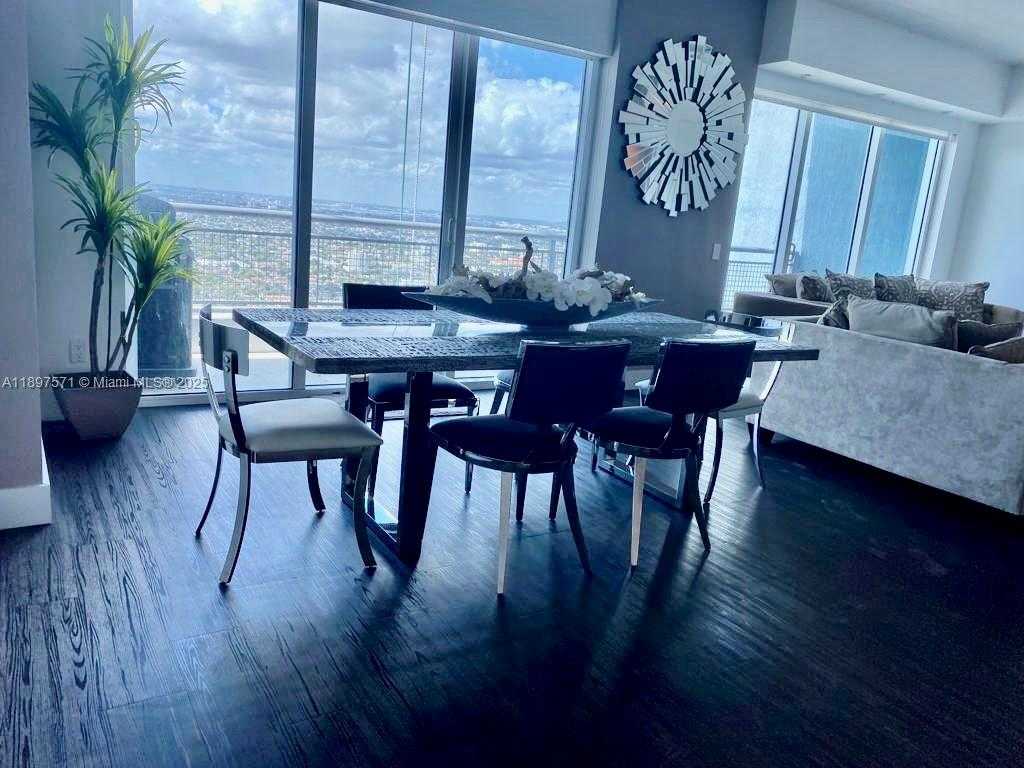 Small Image of 60 SOUTH WEST 13TH ST #4607, Miami Number 2