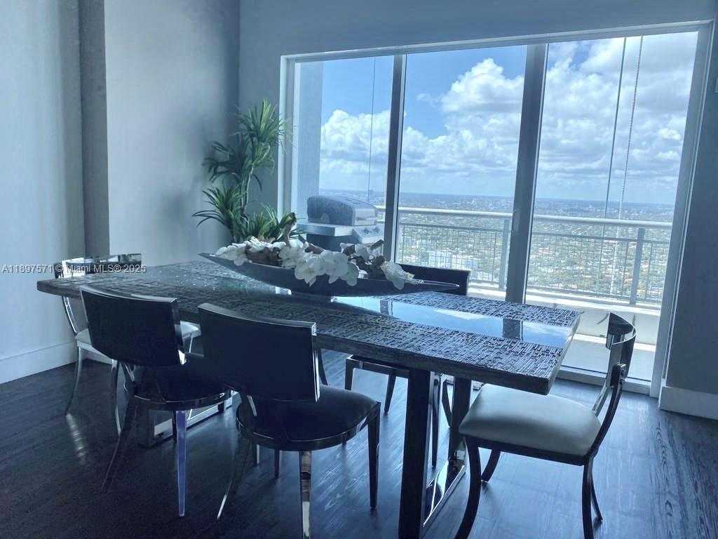 Small Image of 60 SOUTH WEST 13TH ST #4607, Miami Number 3