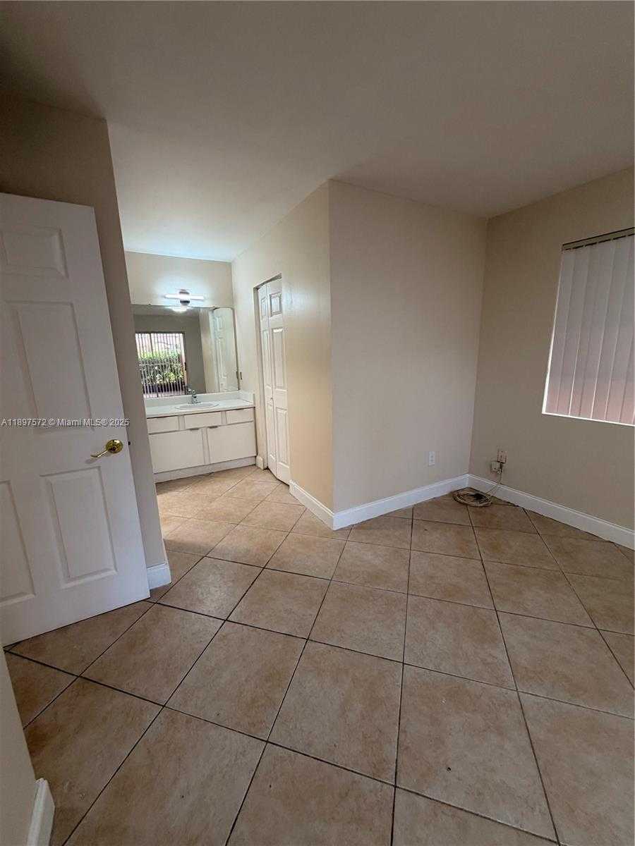 Small Image of 15320 SOUTH WEST 106 TE #1122, Miami Number 11