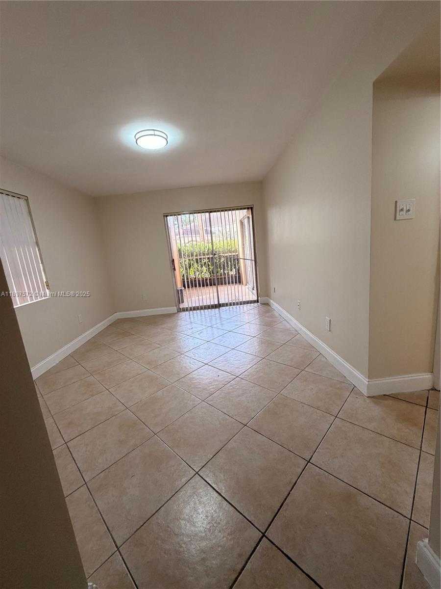 Small Image of 15320 SOUTH WEST 106 TE #1122, Miami Number 9