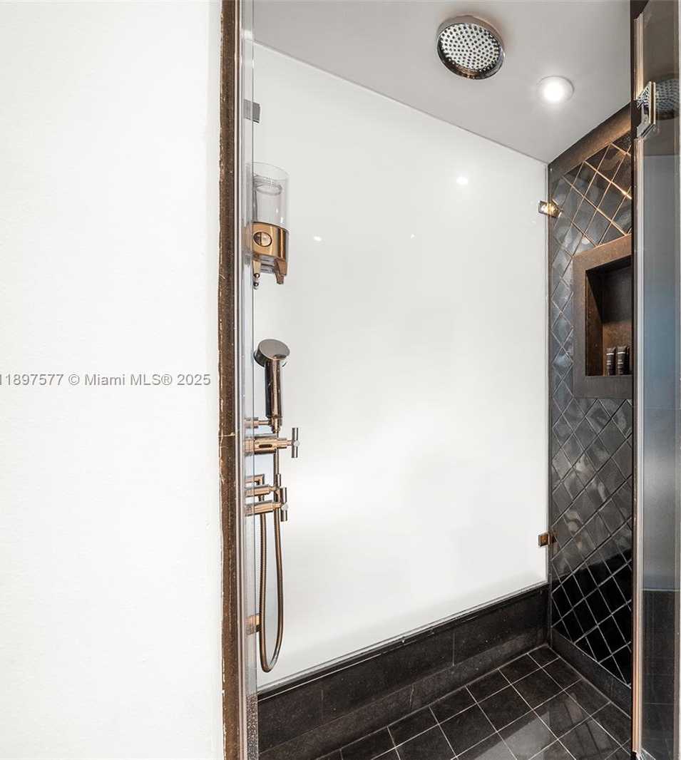 Small Image of 101 20TH ST #2002, Miami Beach Number 21