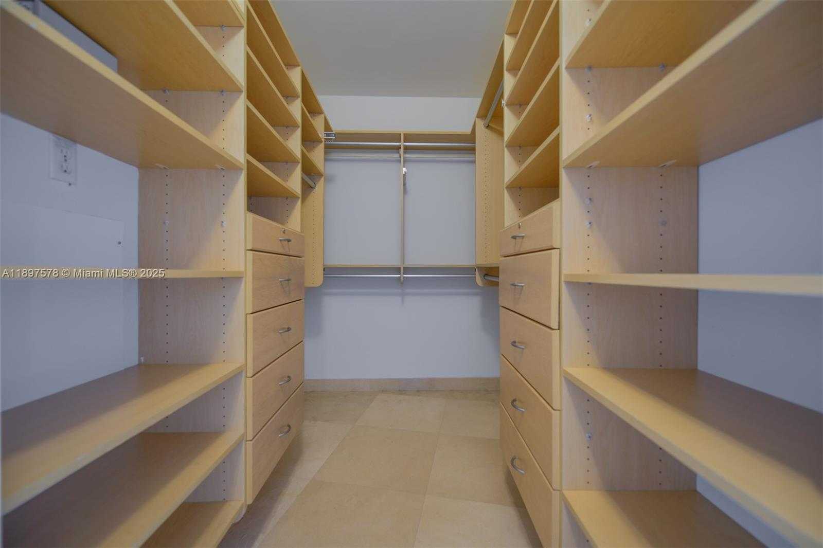 Small Image of 901 BRICKELL KEY BLVD #2207, Miami Number 13