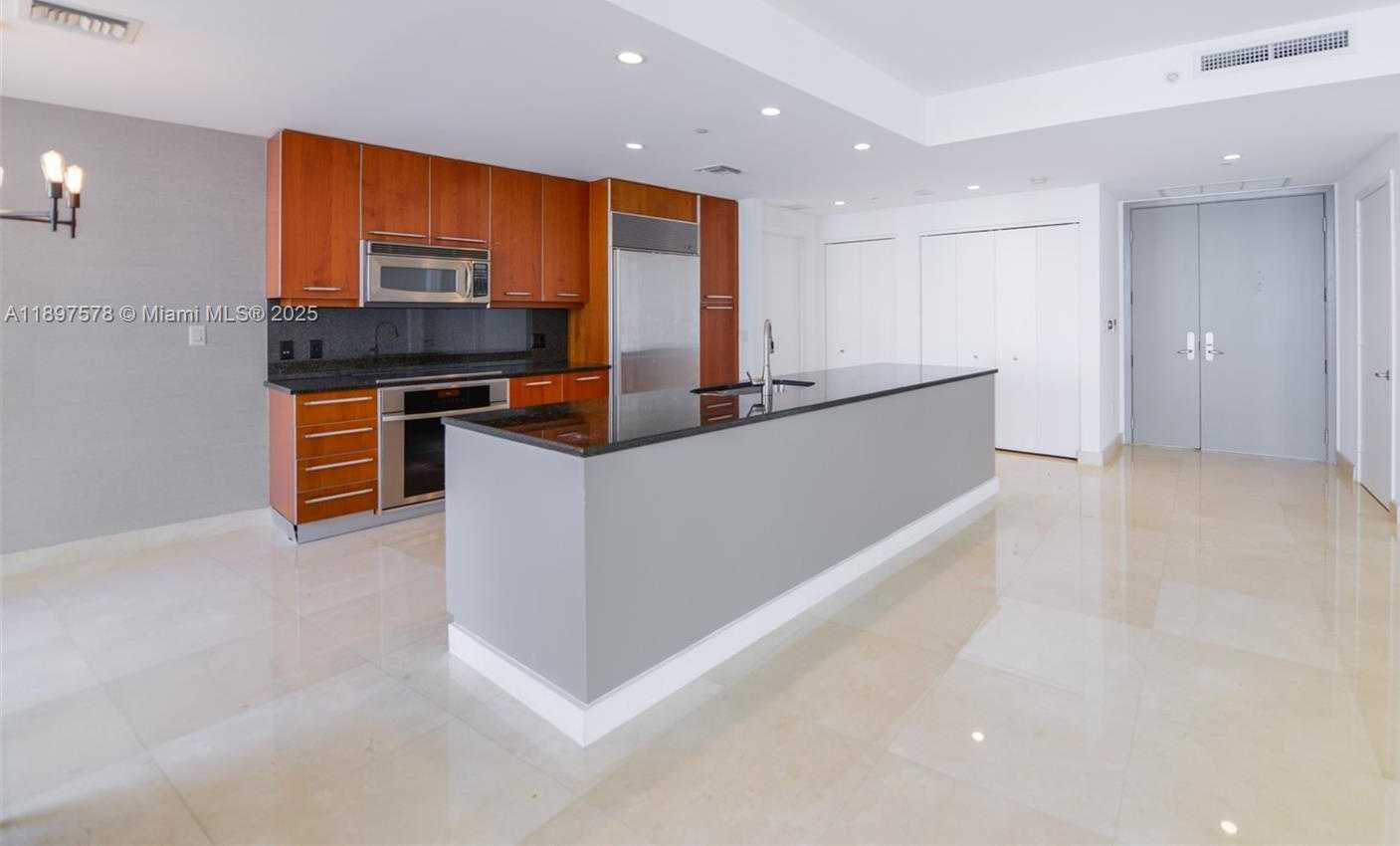 Small Image of 901 BRICKELL KEY BLVD #2207, Miami Number 8