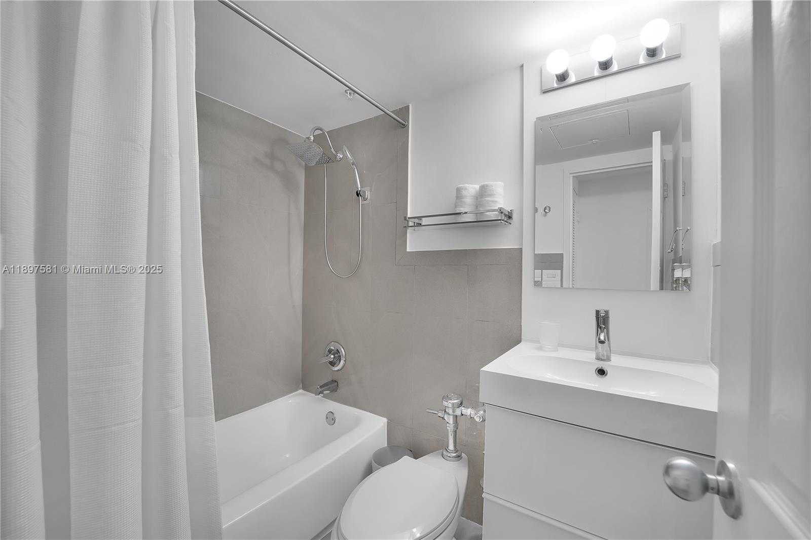 Small Image of 1500 BAY RD #266S, Miami Beach Number 11