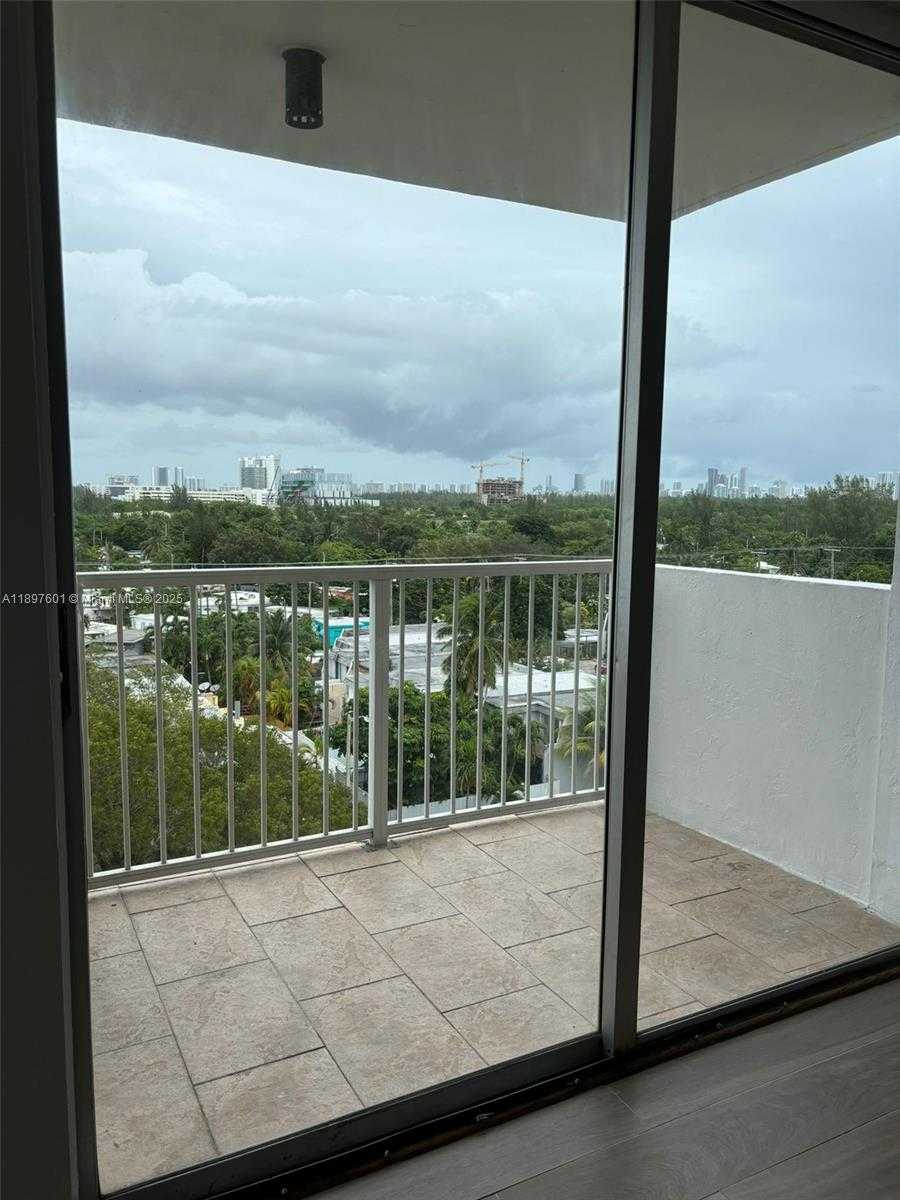 Small Image of North Miami Number 14
