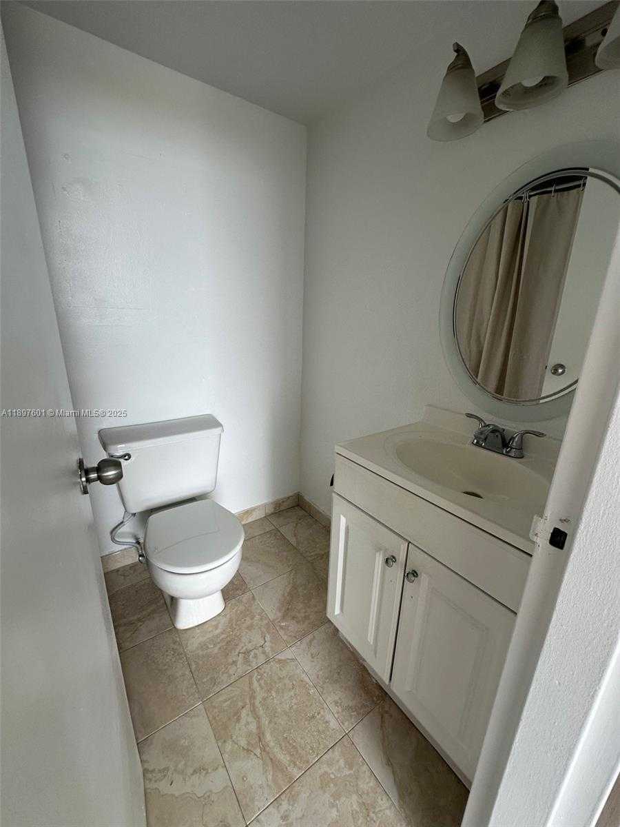 Small Image of North Miami Number 20