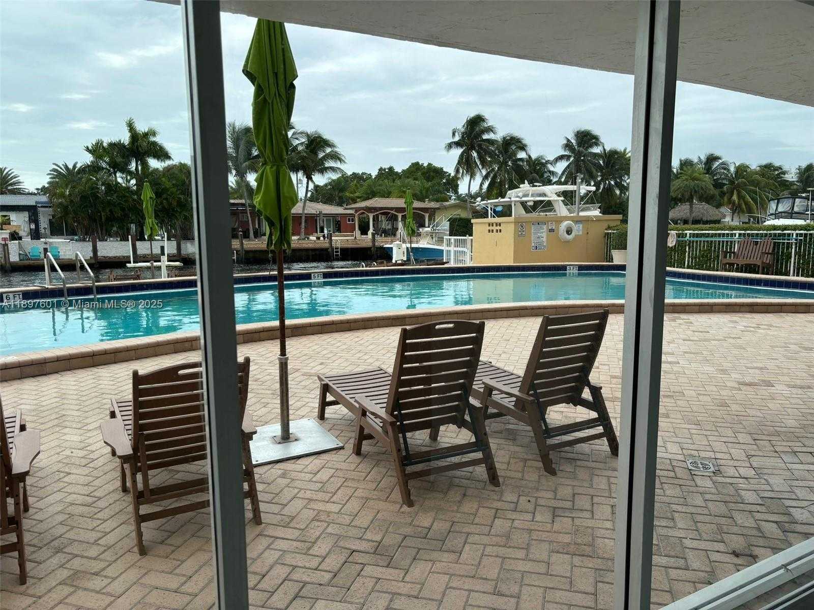 Small Image of North Miami Number 6