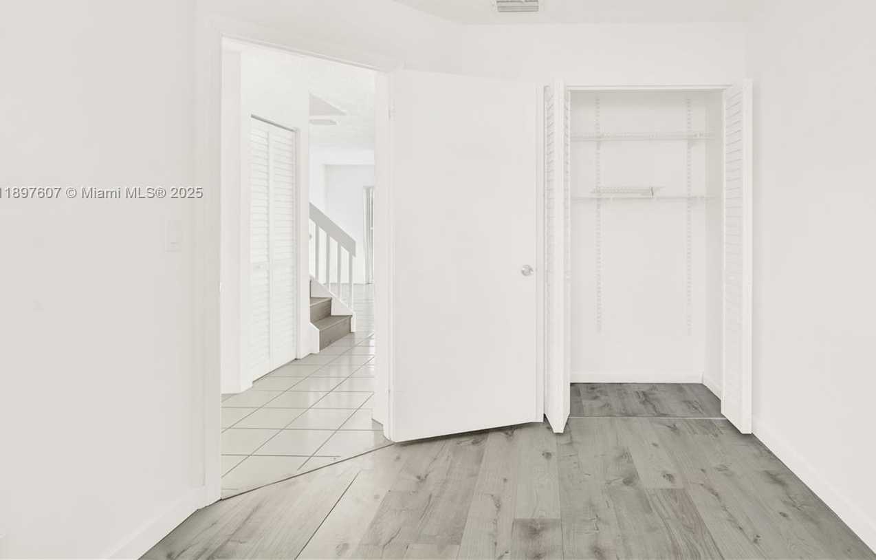 Small Image of 17380 SOUTH WEST 140TH CT #., Miami Number 11