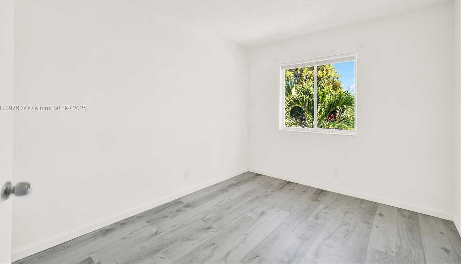 Small Image of 17380 SOUTH WEST 140TH CT #., Miami Number 17