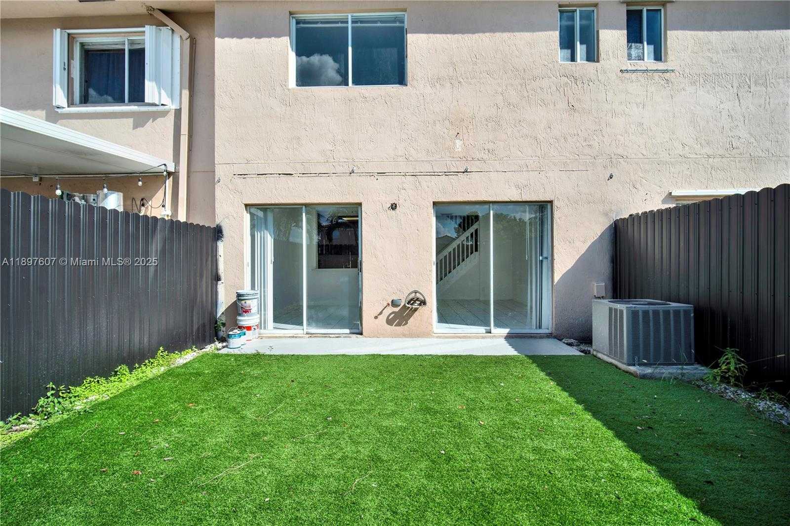 Small Image of 17380 SOUTH WEST 140TH CT #., Miami Number 28