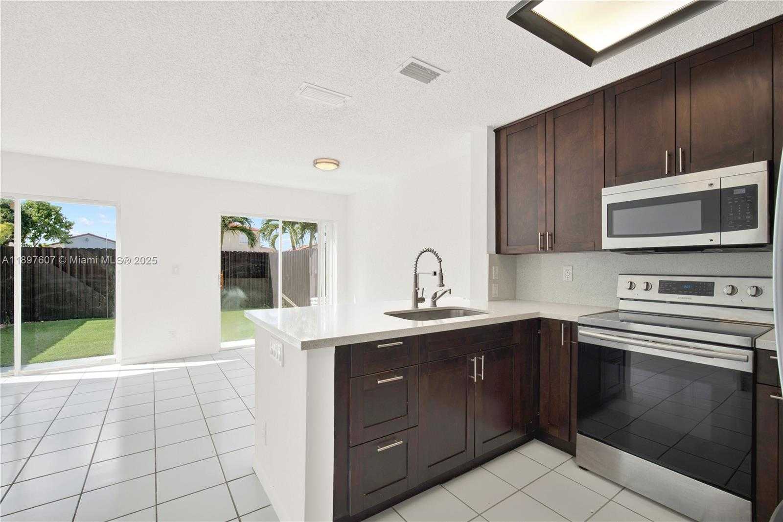 Small Image of 17380 SOUTH WEST 140TH CT #., Miami Number 9