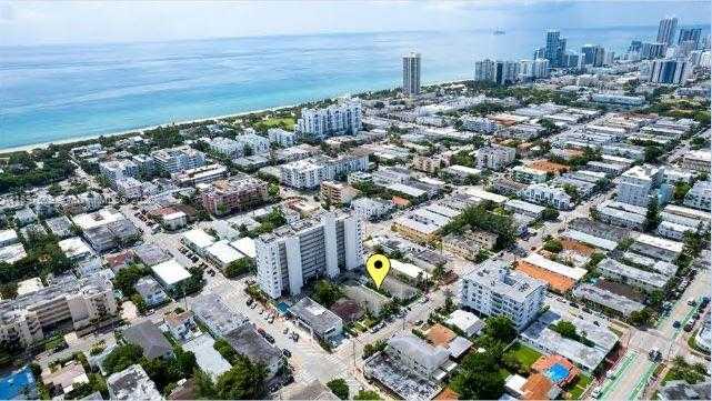 Small Image of 7829 CARLYLE #4, Miami Beach Number 13