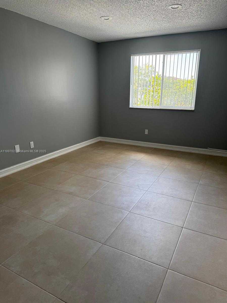 Small Image of 450 SOUTH PARK RD #5-304, Hollywood Number 13