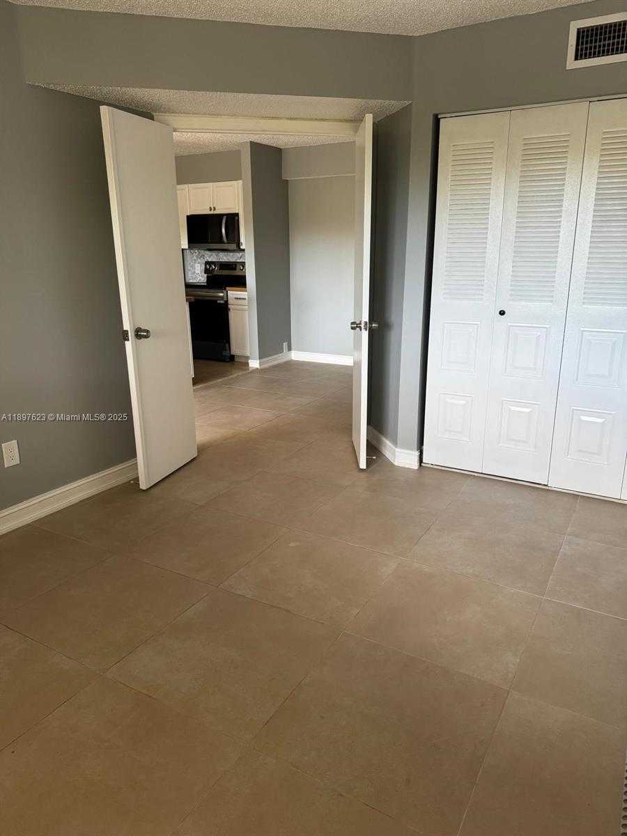 Small Image of 450 SOUTH PARK RD #5-304, Hollywood Number 18