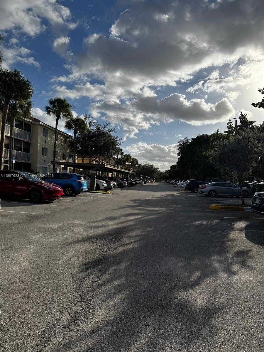 Small Image of 450 SOUTH PARK RD #5-304, Hollywood Number 4