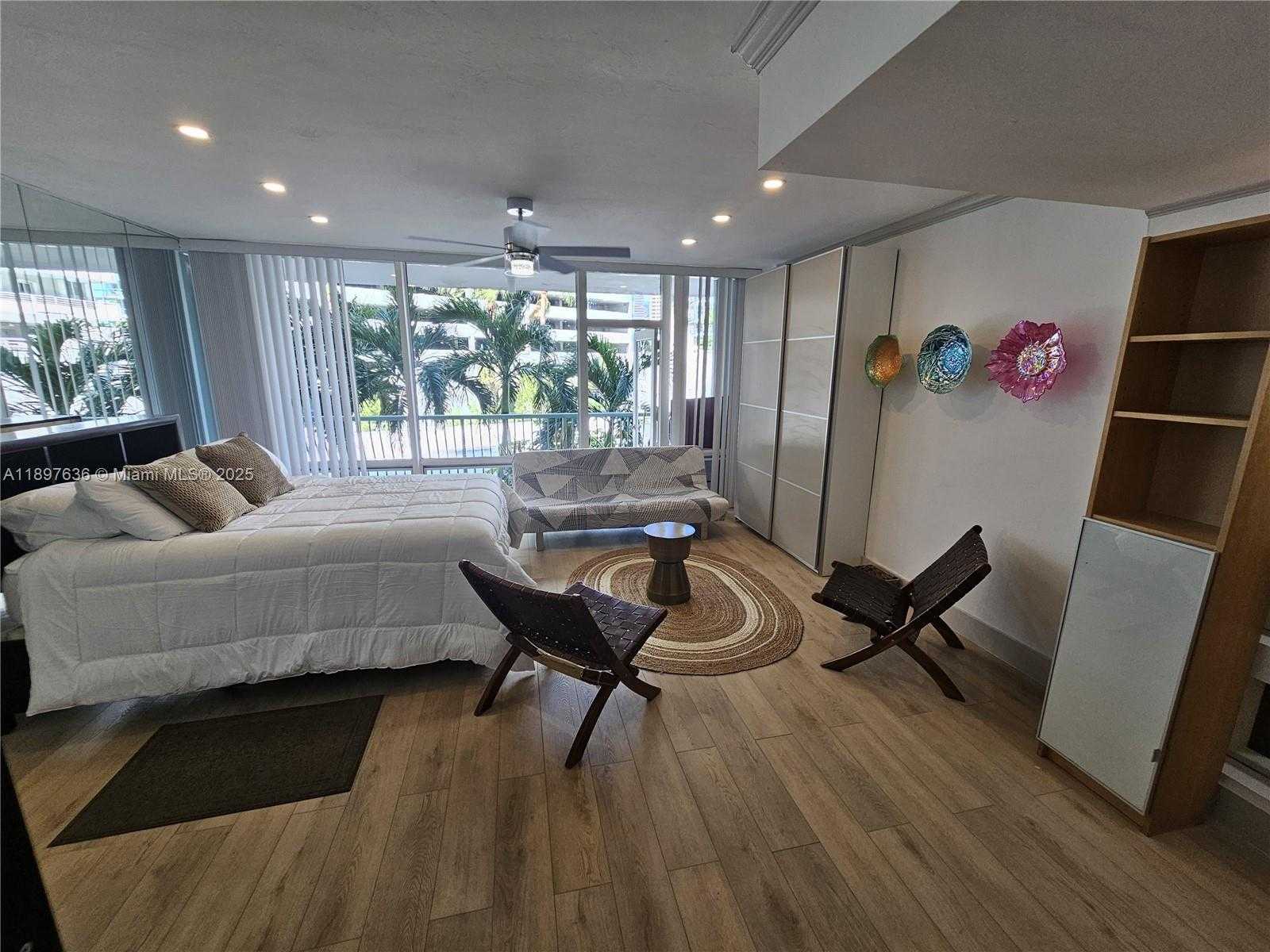 Small Image of 1408 BRICKELL BAY DR #316, Miami Number 10
