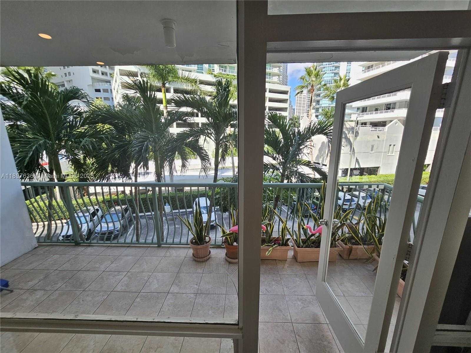 Small Image of 1408 BRICKELL BAY DR #316, Miami Number 19