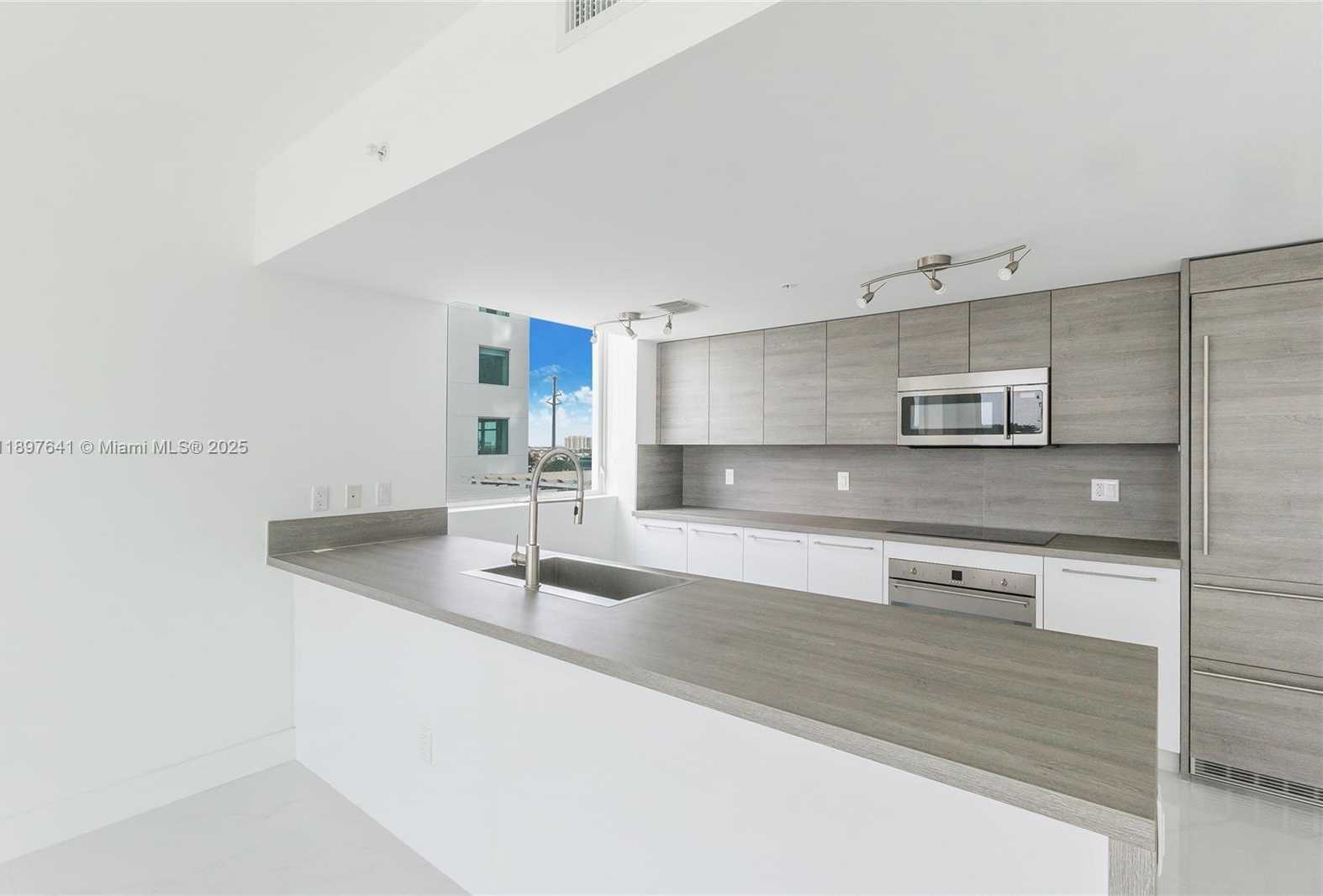 Small Image of 400 SUNNY ISLES BLVD #715, Sunny Isles Beach Number 9