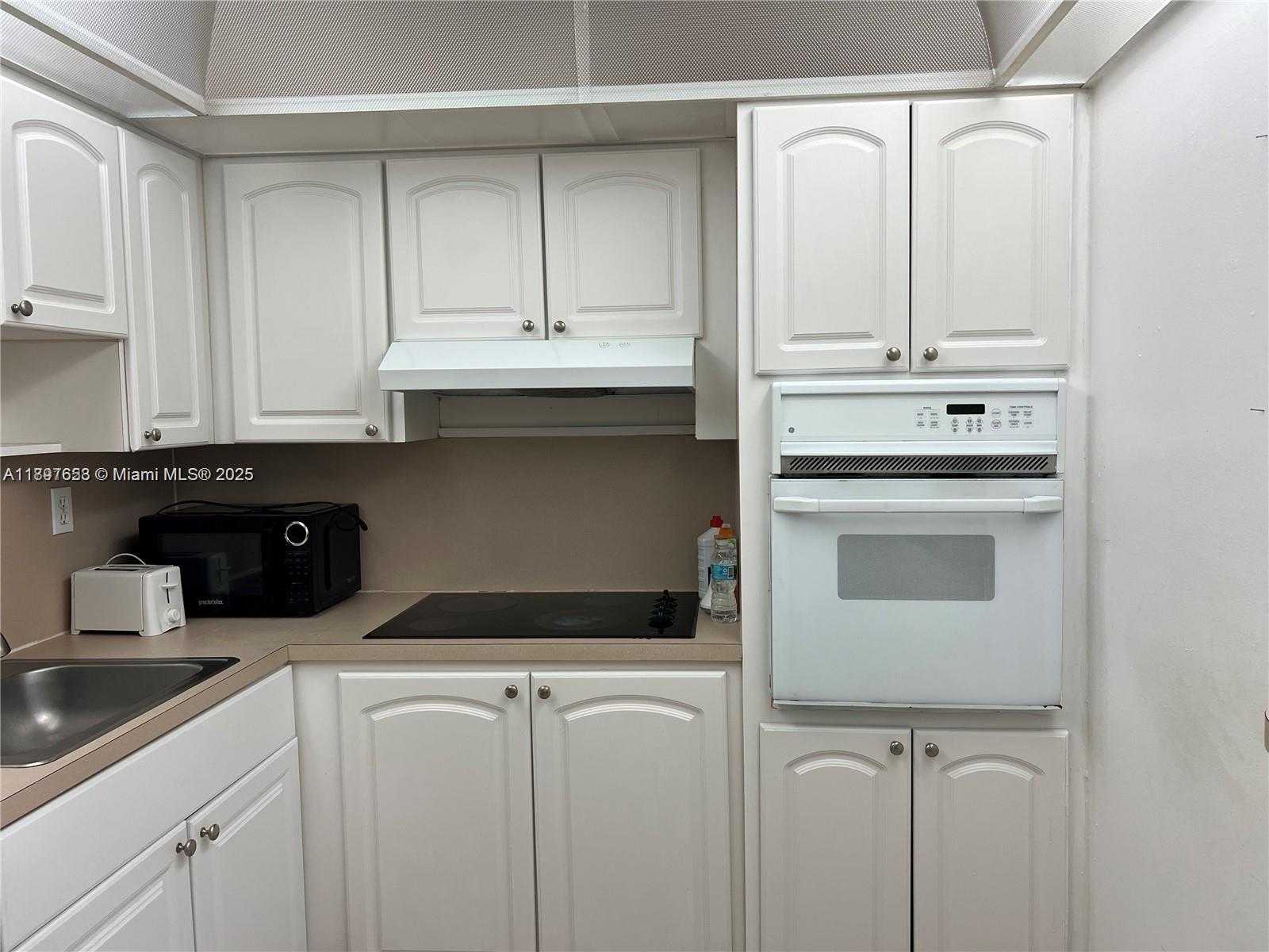 Small Image of 19380 COLLINS AVE #418, Sunny Isles Beach Number 11