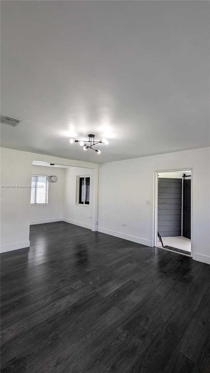Small Image of 340 NORTH WEST 132ND ST, North Miami Number 6