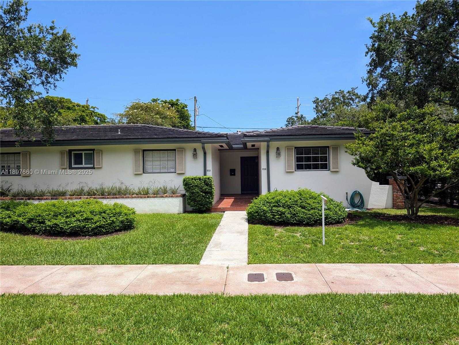 Small Image of 856 BENEVENTO AVE #1, Coral Gables Number 14
