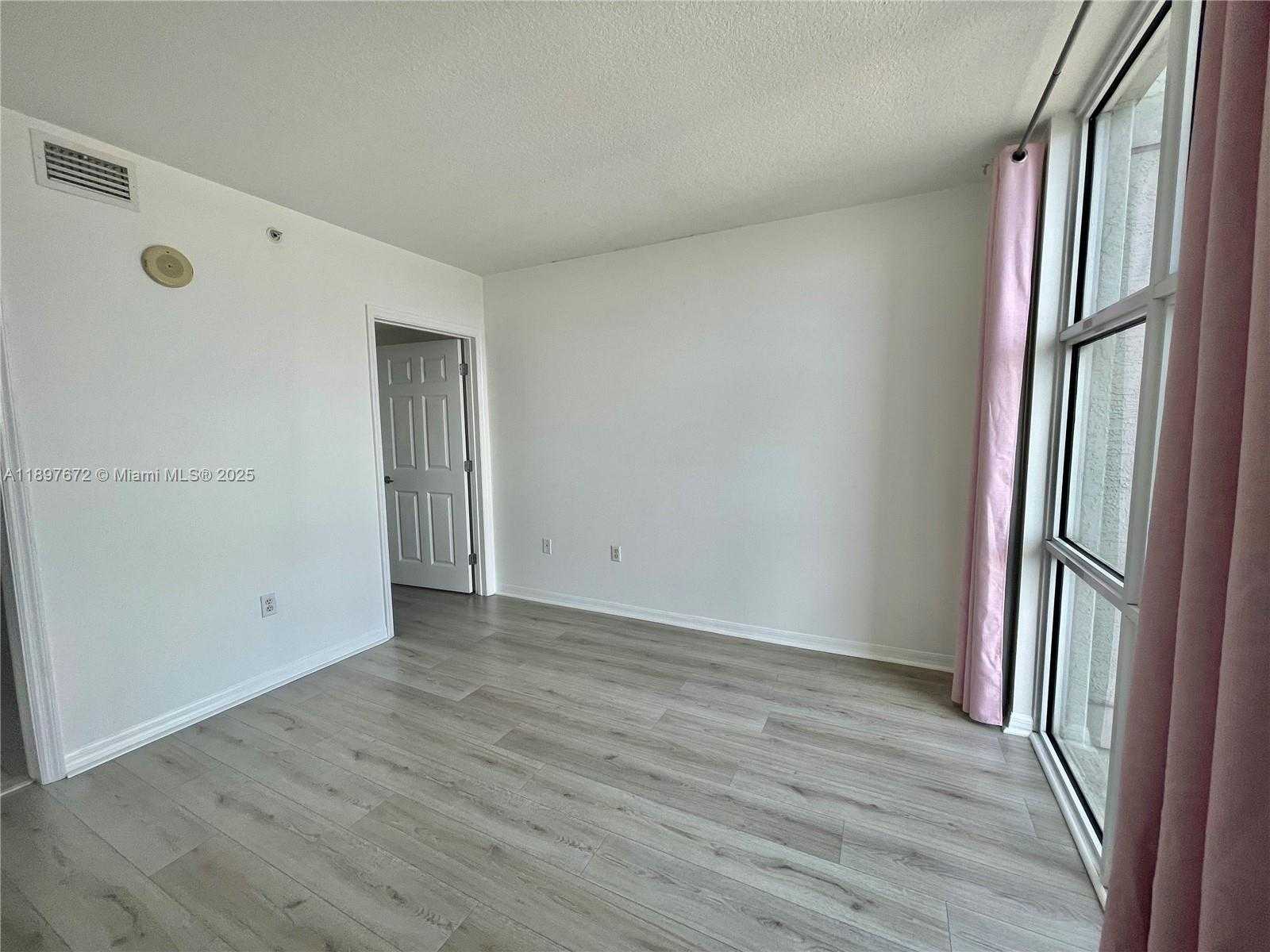Small Image of 900 SOUTH WEST 8TH ST #1505, Miami Number 15
