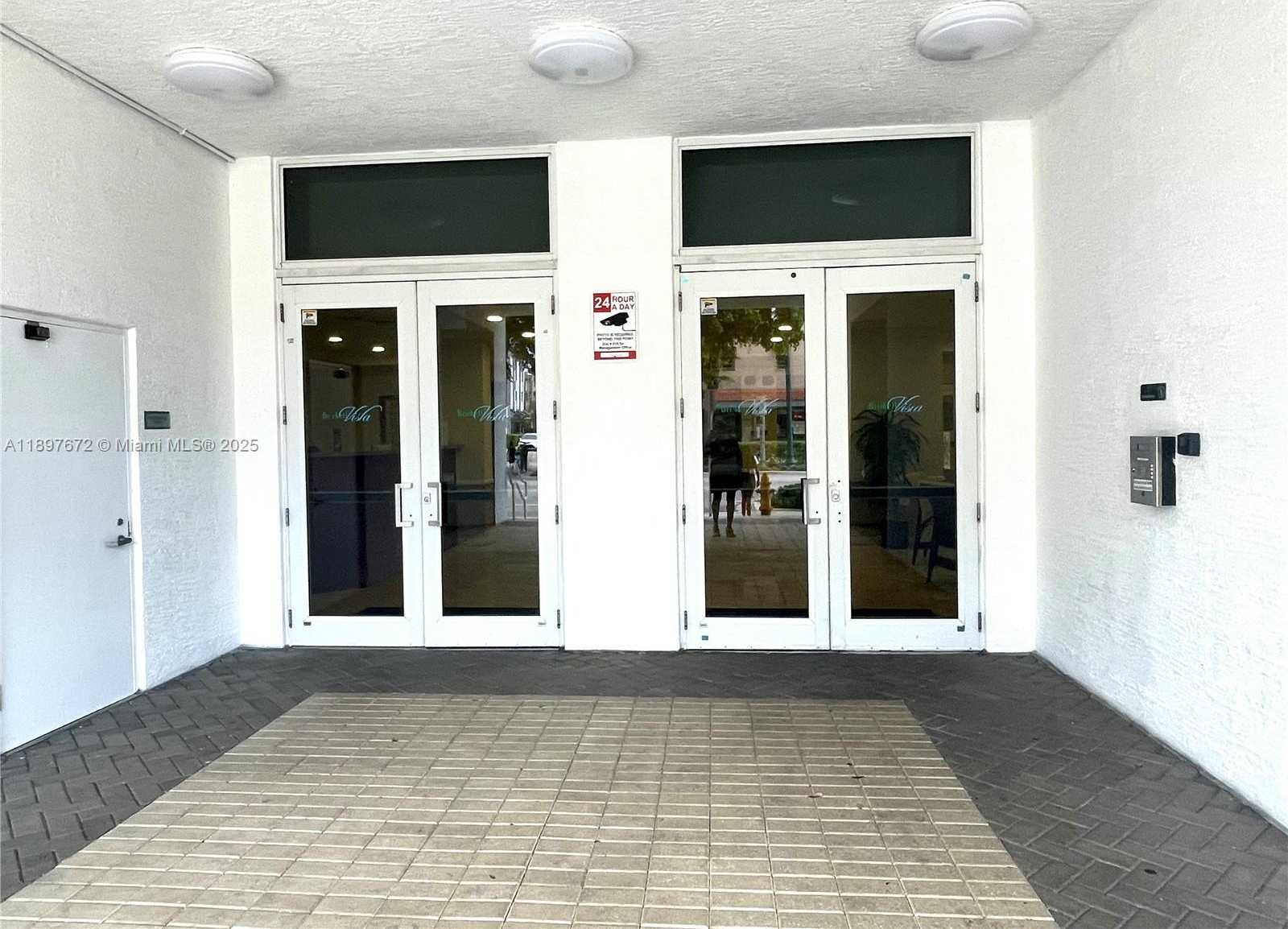 Small Image of 900 SOUTH WEST 8TH ST #1505, Miami Number 2