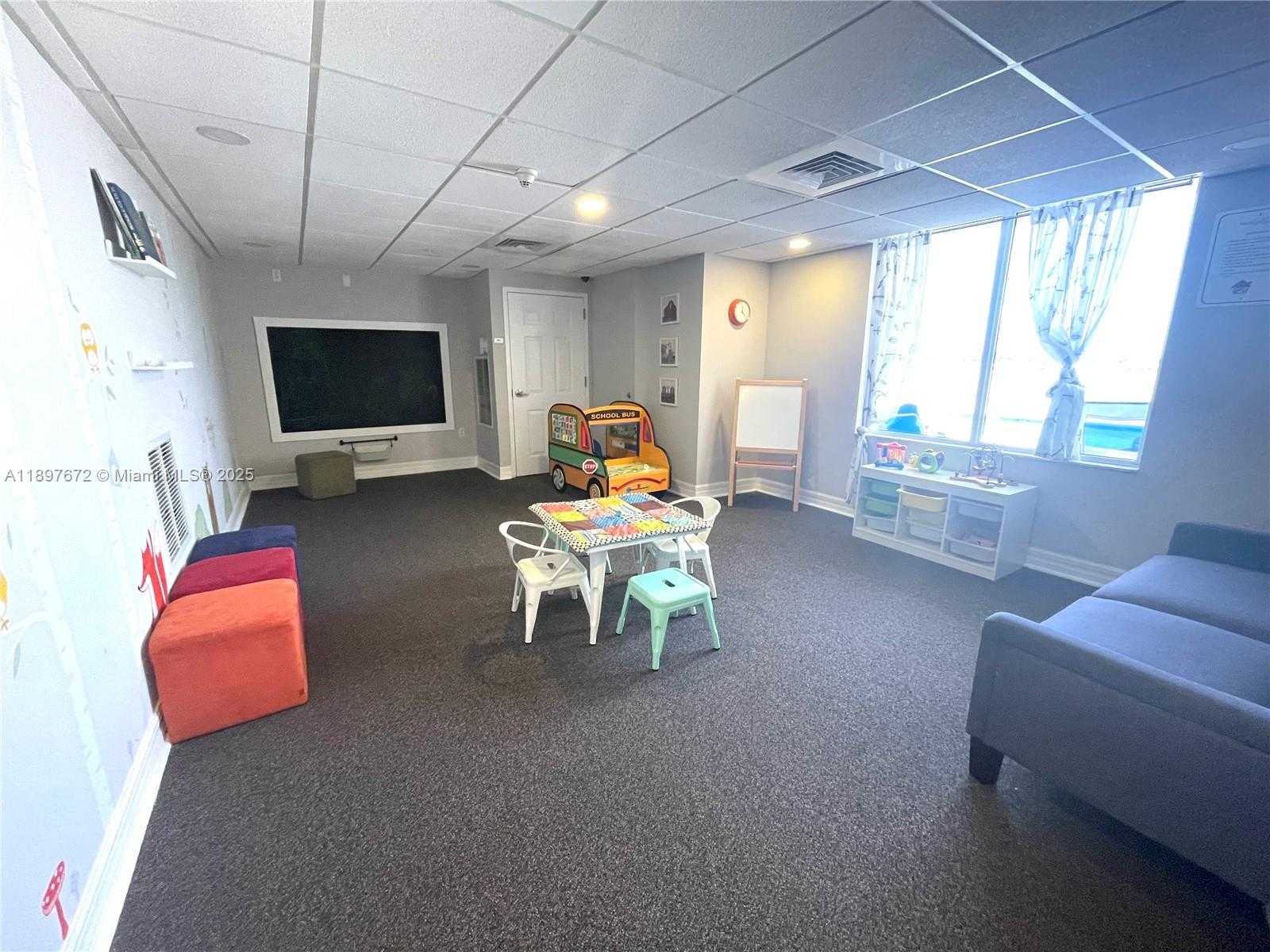 Small Image of 900 SOUTH WEST 8TH ST #1505, Miami Number 29